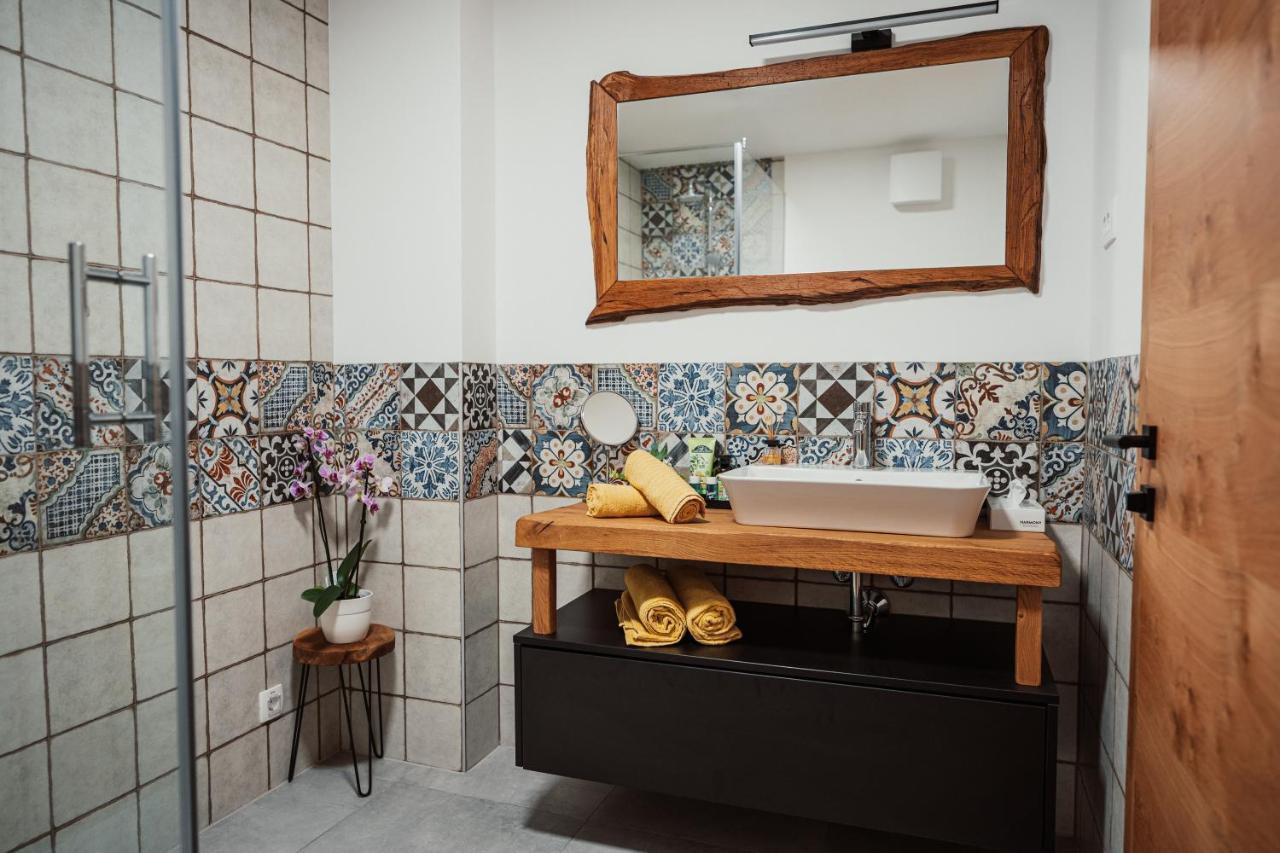 Kocbek Since 1929 Apartment Sveti Jurij ob Scavnici Bagian luar foto